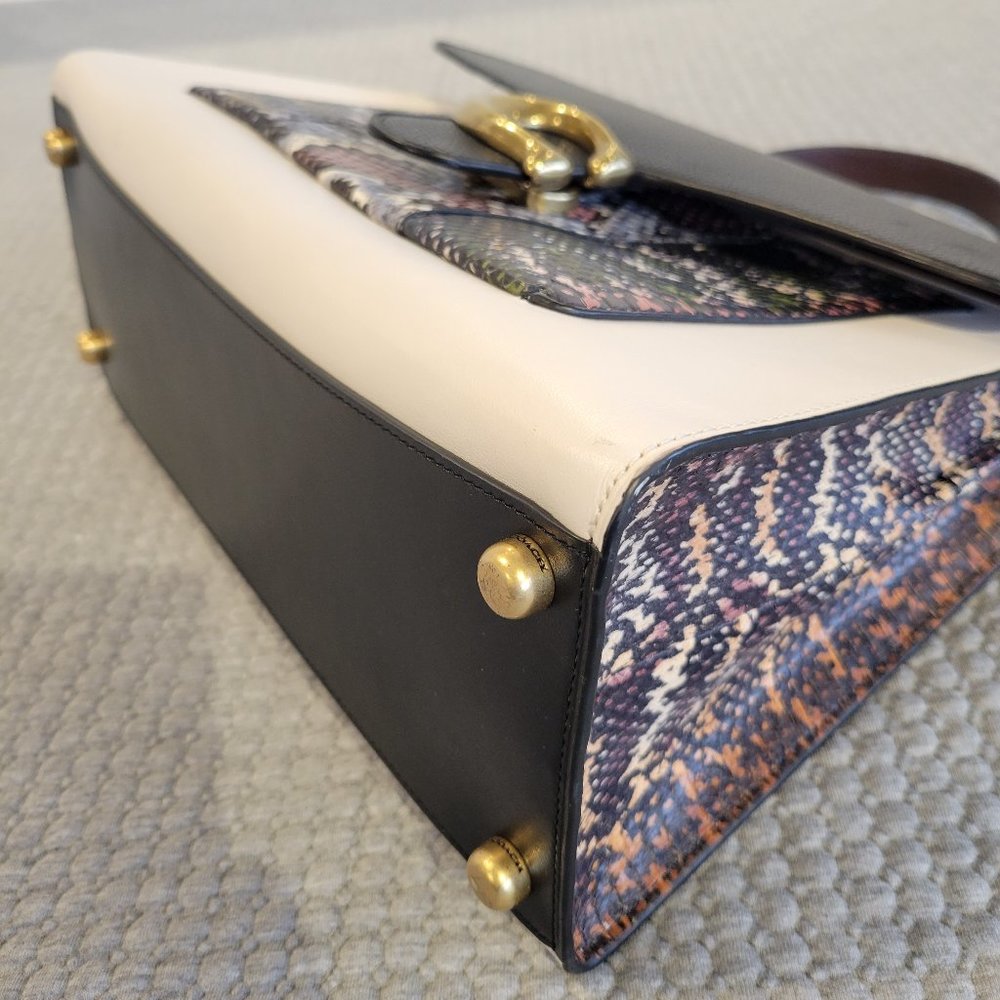 ❤️SOLD❤️ Coach Tabby Top Handle - Picture 9 of 13